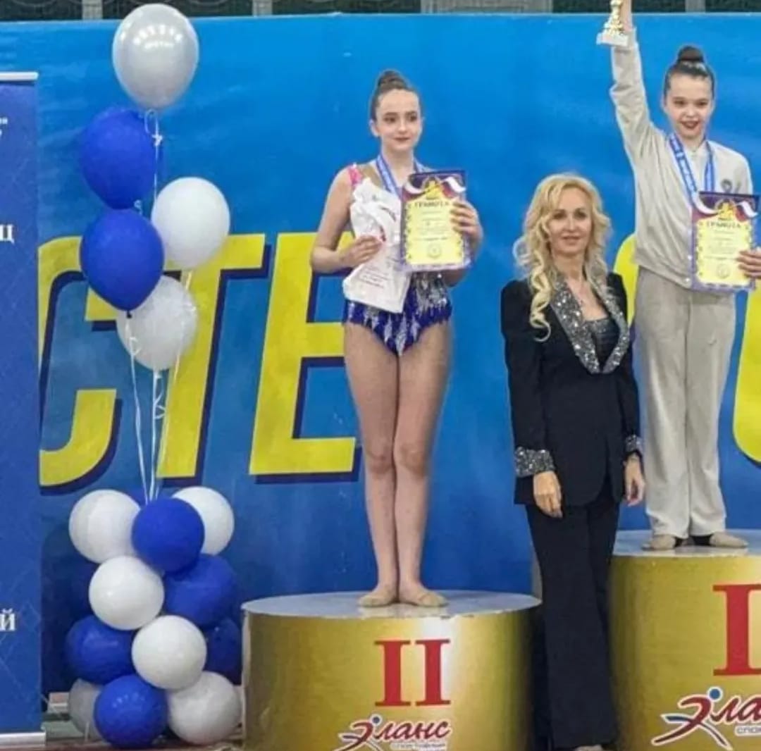 Ситникова Злата,ученица 5"В" класса,заняла 2 место на Международном фестивале по художественной гимнастике "Динамо - детям России",проходящем с 29 апреля по 5 мая 2025 года в г.Барнауле.